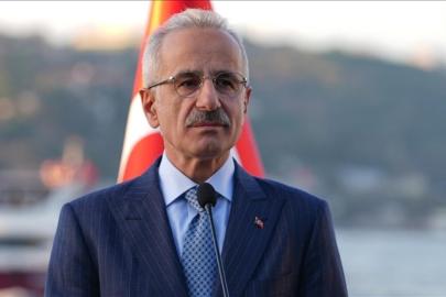 Abdulkadir Uraloğlu: 2025'te limanlarımızda elleçlenen yük rekor kırdı