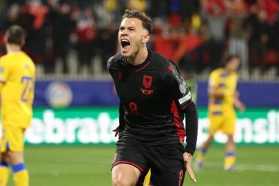 Kristjan Asllani'nin Beşiktaş için geliş saati ortaya çıktı