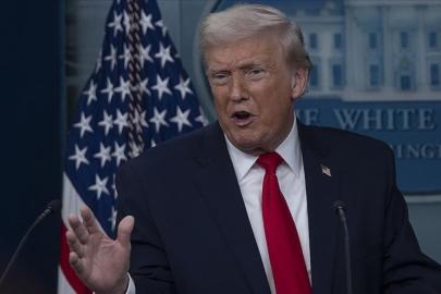 Trump'tan İran paylaşımı: Panikteler, altlarına yapıyorlar