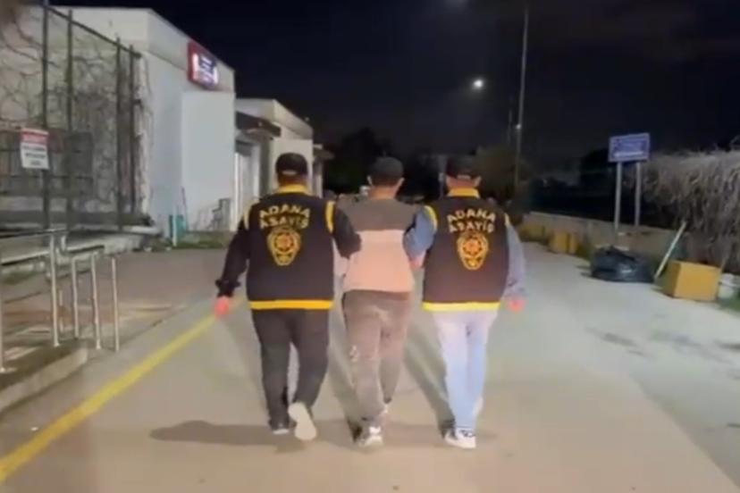 Adana’da kuyumcuda silahlı soygun: 6 bilezik gasp edildi, şüpheli yakalandı