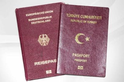 Almanya'daki 1.3 milyon Türk'ten 30 bini Türk pasaportuna başvurdu