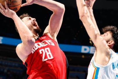 Alperen Şengün, kariyerinde 10. kez "triple double" yaptı.