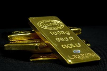 Altının onsu, Kasım 2009'dan bu yana en iyi aylık performansını sergiledi