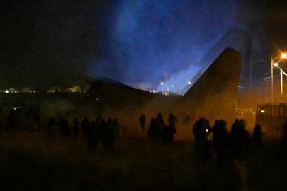 Bolivya'da kargo uçağının düşmesi sonucu en az 15 kişi hayatını kaybetti