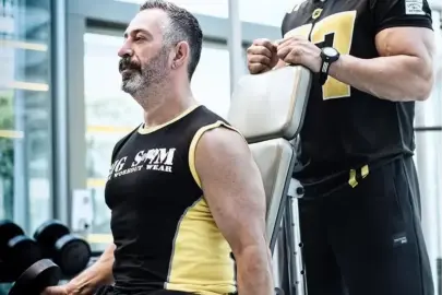 Cem Yılmaz'dan kas şov: Yeni filmine hazırlanıyor