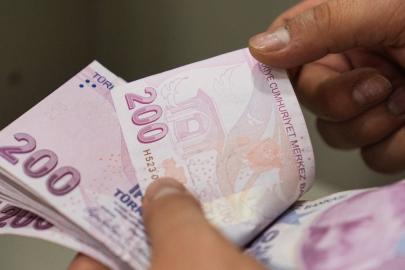 Ekonomistlerin beklentisine göre enflasyon yüzde 30'un altına gerileyecek