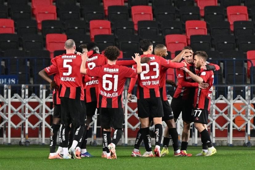 Gaziantep FK, Kasımpaşa'yı iki golle geçti