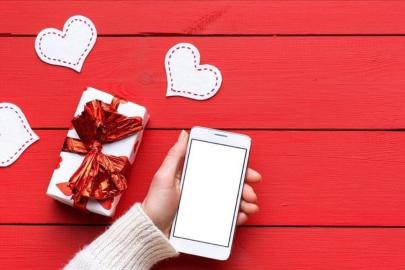 Hediye seçiminde 'beni tanıyor' hissi maddi değerin önünde