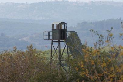 İşgalci İsrail, Lübnan'ın güneyindeki askeri gözlem noktasına ateş açtı
