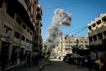 Katil İsrail'in Gazze'ye saldırılarında can kaybı 72 bin 69'a yükseldi