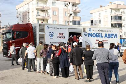 Mobil aşevi her akşam farklı mahallede