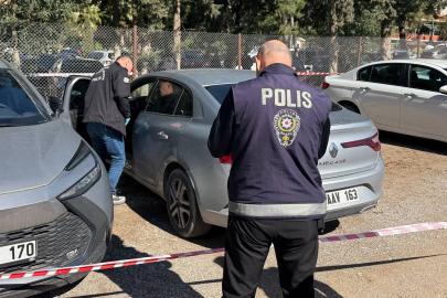 Nöbetten çıkan anestezi teknikeri, otomobilinde ölü bulundu; eşi gözyaşlarına boğuldu
