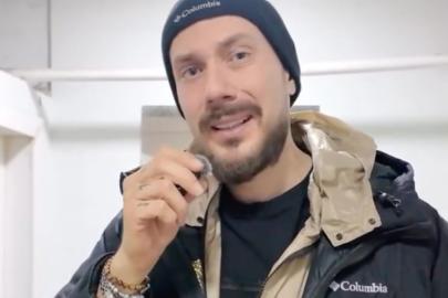 Sosyal medya fenomeni Cem Özkök paylaştı: Caminin tuvaletinden pislikler akıyor