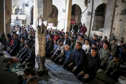 Soykırımcı İsrailin saldırıları altındaki Gazzede ramazan yokluk, korku ve ölüm tehdidi altında karşılandı