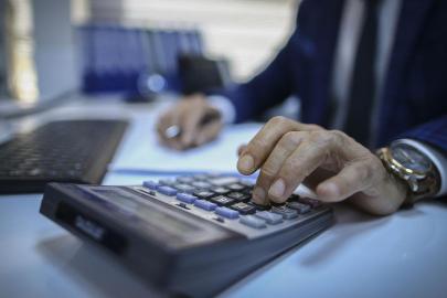 Ticari defterlerin kapanış onay süresine uzatma yetkisi