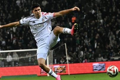 Yasin Özcan: Beşiktaş'ta her maç 3 puan almalısınız