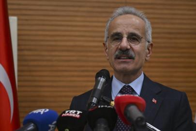 Bakan Uraloğlu: PTT'yi, sürekli yenileyerek hizmet kalitesini artırıyoruz