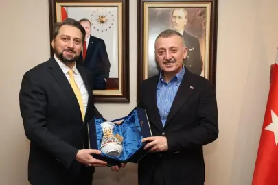 Başkan Büyükakın’dan Halep’te ziyaret trafiği