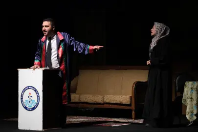 Bursa Yıldırım’da 28 Şubat tiyatroyla anlatıldı