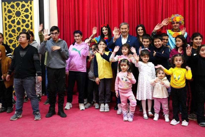 Engelli, öksüz ve yetimler iftarda buluştu