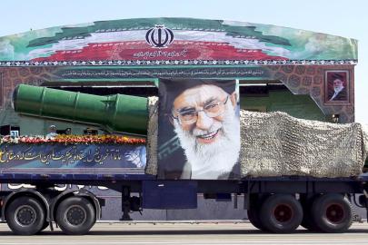 İran'dan İsrail ve ABD'ye: Onları daha önce hiç karşılaşmadıkları bir güçle vuracağız