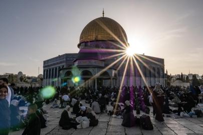 İsrail, Mescidi Aksayı 18 gündür kapalı tutuyor