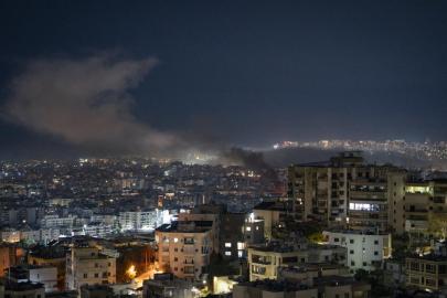 İsrail ordusunun Lübnan'ın güneyindeki beldelere yoğun saldırıları sürüyor