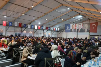 İzmit’in kalbi Büyükşehir Ramazan Çadırı’nda atıyor