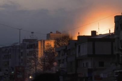 Katil İsrail ordusu Lübnan'ın güneyinde 9 kişiyi öldürdü