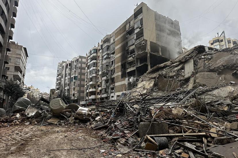 Katil İsrail ordusunun bugün Lübnan'a düzenlediği saldırılarda en az 35 kişi öldü