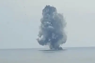 Ordu Ünye’de kıyıya vuran insansız deniz aracı kontrollü patlatıldı