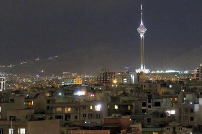 Tahran'a zehirli yağmur yağıyor