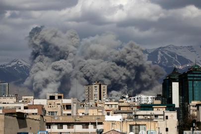 Tahran'da çok sayıda şiddetli patlamalar