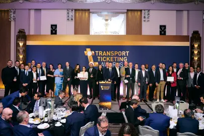 Antalyakart Londra’dan birincilikle döndü