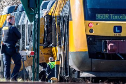 Danimarka'da iki trenin çarpıştığı kazada 17 kişi yaralandı