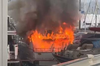 Eski kulüp başkanına ait motoryat, tersanede yandı