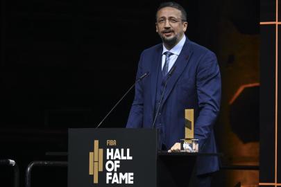 FIBA'nın 2026 Hall of Fame listesine seçilen Hidayet Türkoğlu onurlandırıldı