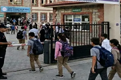 İçişleri: Okullarda güvenlik tedbirleri artırıldı