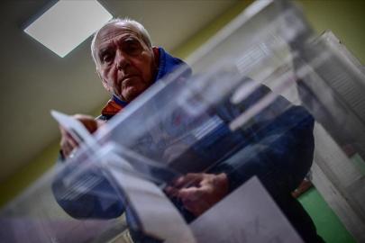 İzmir'deki çifte vatandaşlar Bulgaristan seçimlerinde oy haklarına sahip çıkıyor