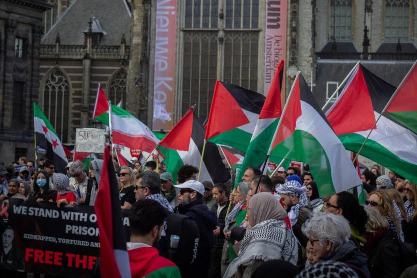 Katil İsrail dünyada protesto edildi