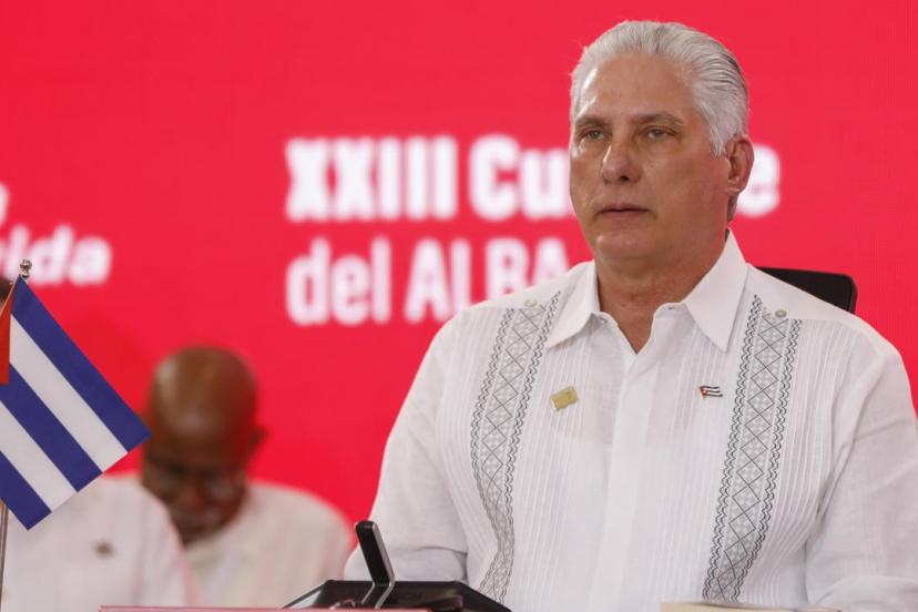 Küba lideri Canel, ABD'nin askeri saldırısının ihtimal dahilinde olduğunu söyledi