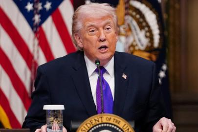 Trump, İran'da düşürülen F15'in kayıp pilotunun zarar görmemesini umuyor