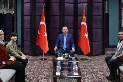Cumhurbaşkanı Erdoğan, Gazzeli Ebu Cezer ve ailesini kabul etti