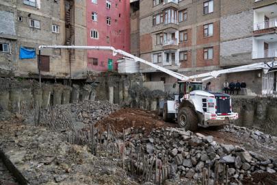 Hakkari'de 6 bina çökme riski nedeniyle tahliye edildi