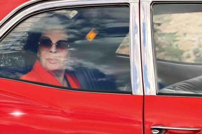 Hülya Koçyiğit'in 50 yıllık film sahnesi Sivas'ta yeniden canlandırıldı