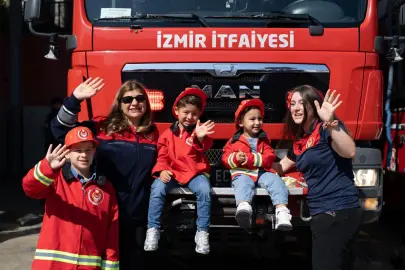 İzmir'de alevlere koşan süper anneler