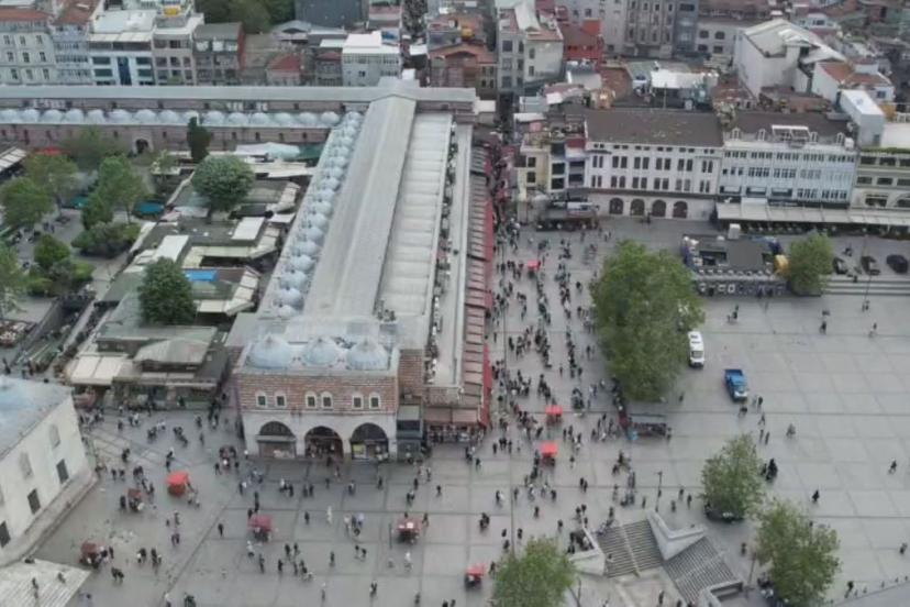 Kurban Bayramı öncesi Eminönü havadan görüntülendi