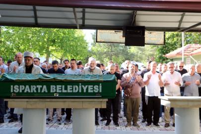 Profesör ile 3 kişi, zincirleme kazada hayatını kaybetti (2)