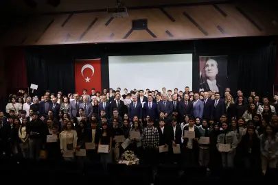 Sakarya'da liselilerin sanat dolu festivali ödül töreni ile taçlandı