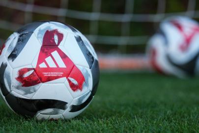 Süper Lig'de Fatih Karagümrük ile Kayserispor küme düştü